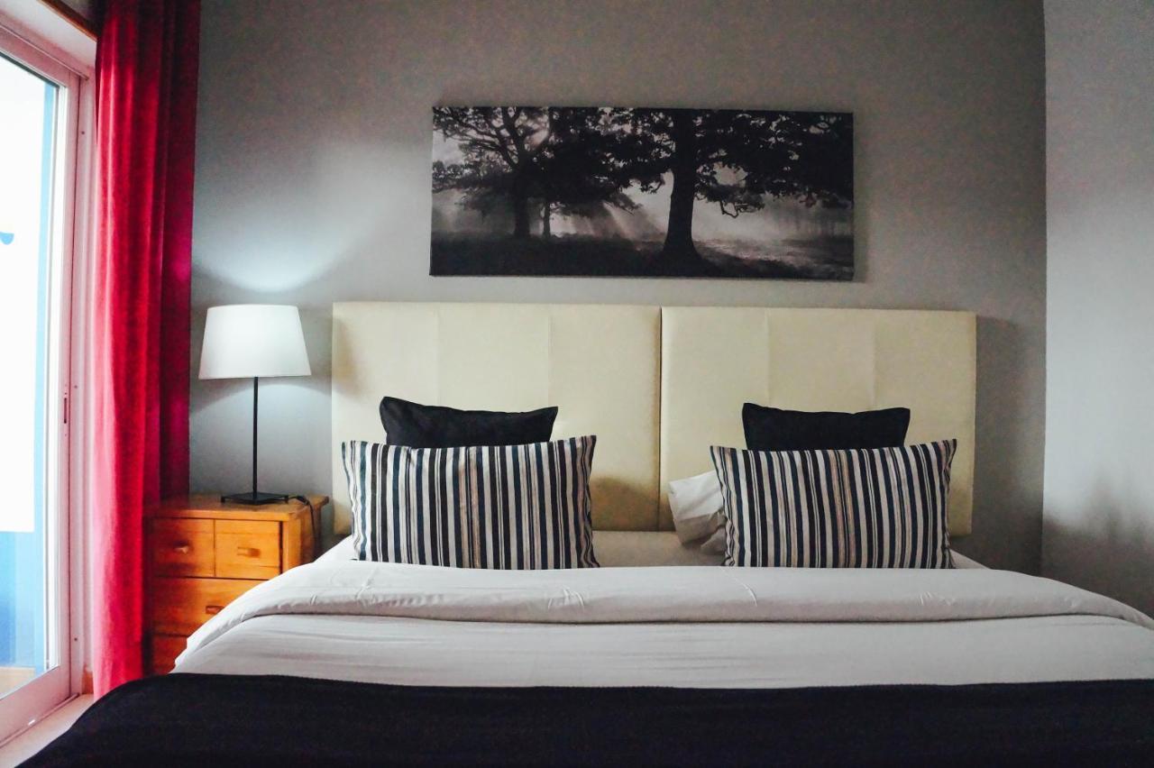 Oasis Beach Apartments Praia Da Luz ภายนอก รูปภาพ