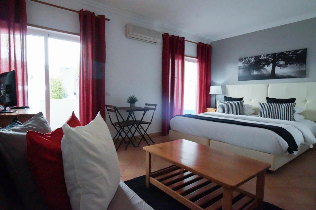 Oasis Beach Apartments Praia Da Luz ภายนอก รูปภาพ