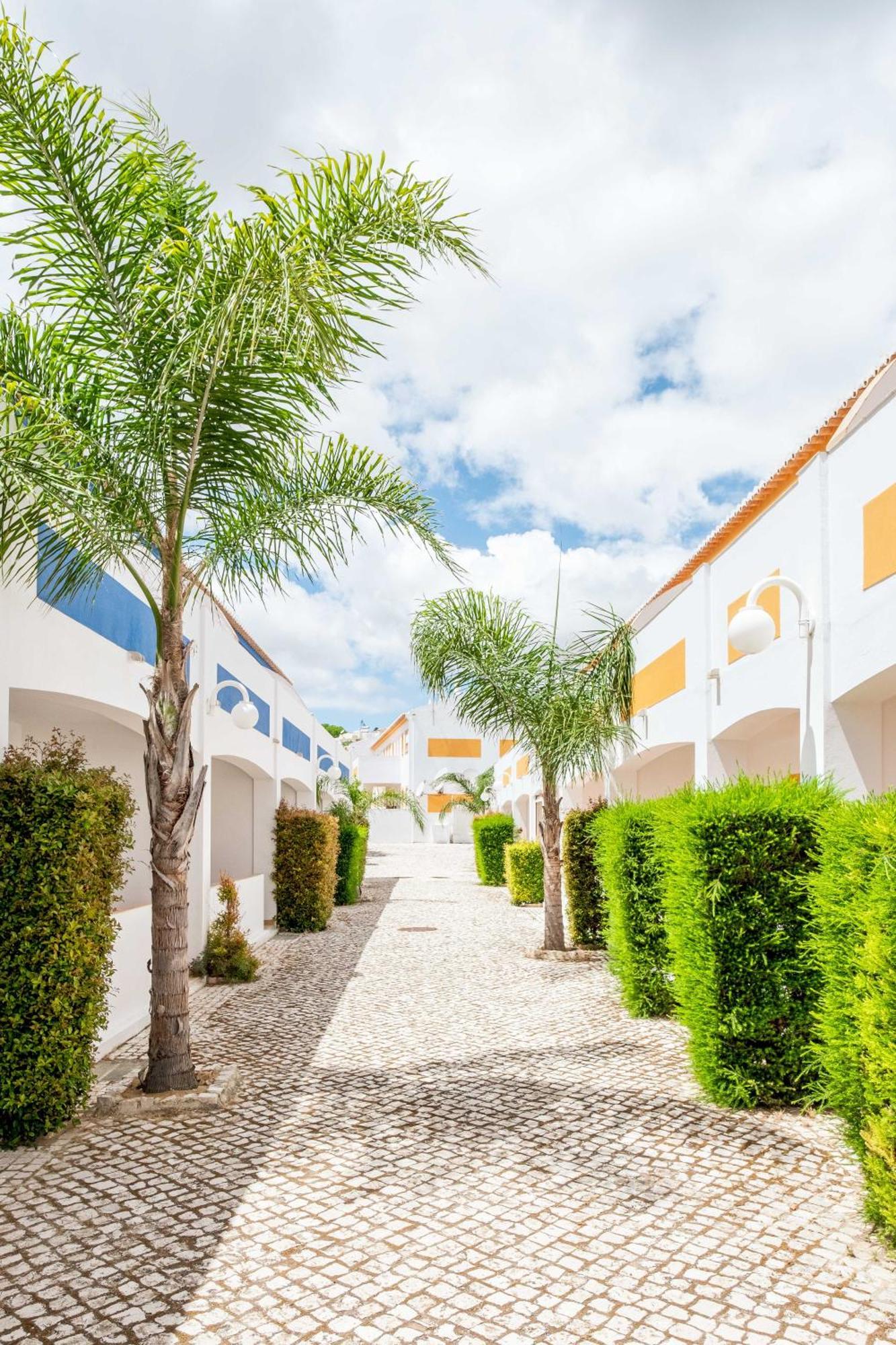 Oasis Beach Apartments Praia Da Luz ภายนอก รูปภาพ