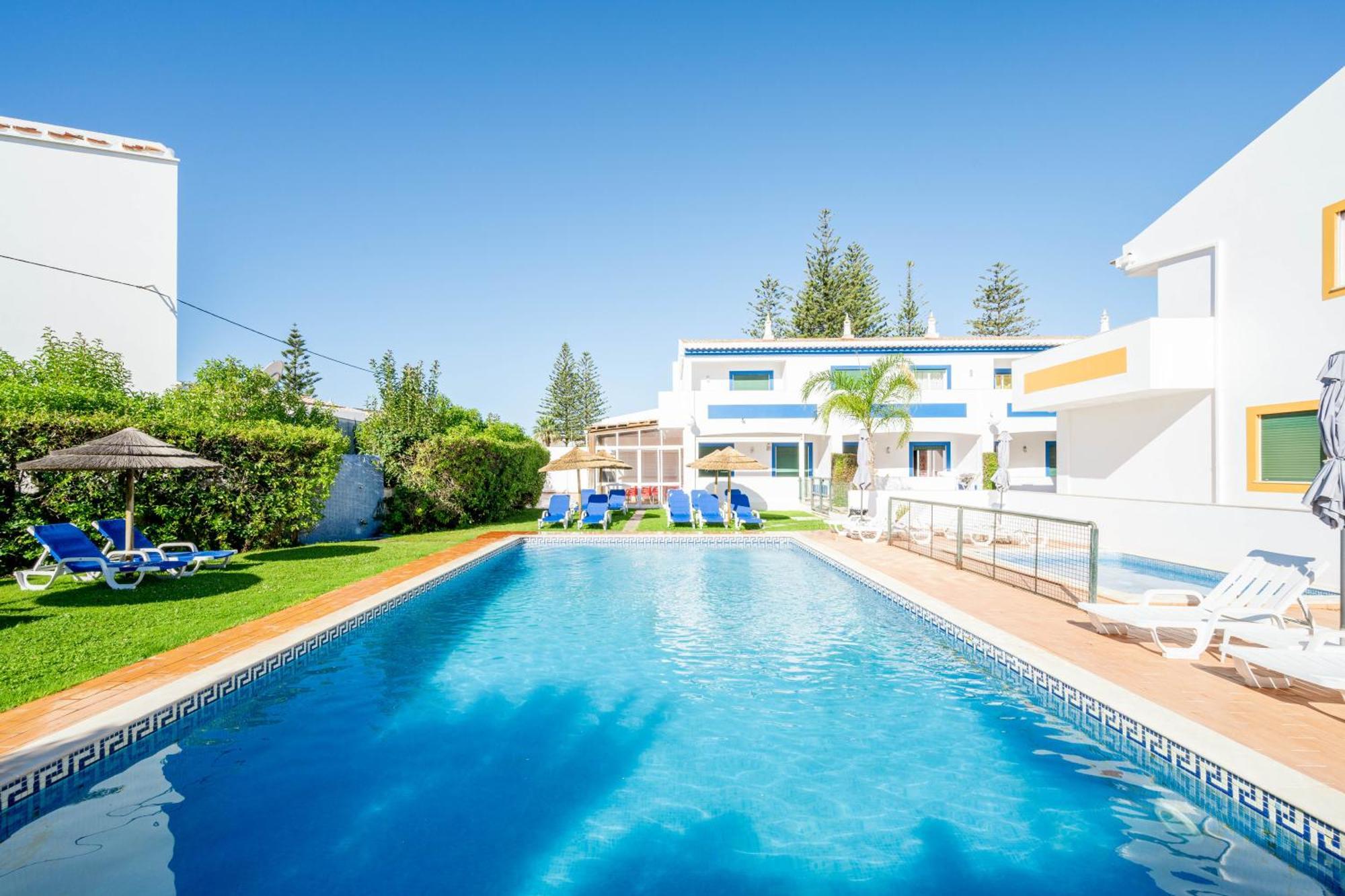 Oasis Beach Apartments Praia Da Luz ภายนอก รูปภาพ