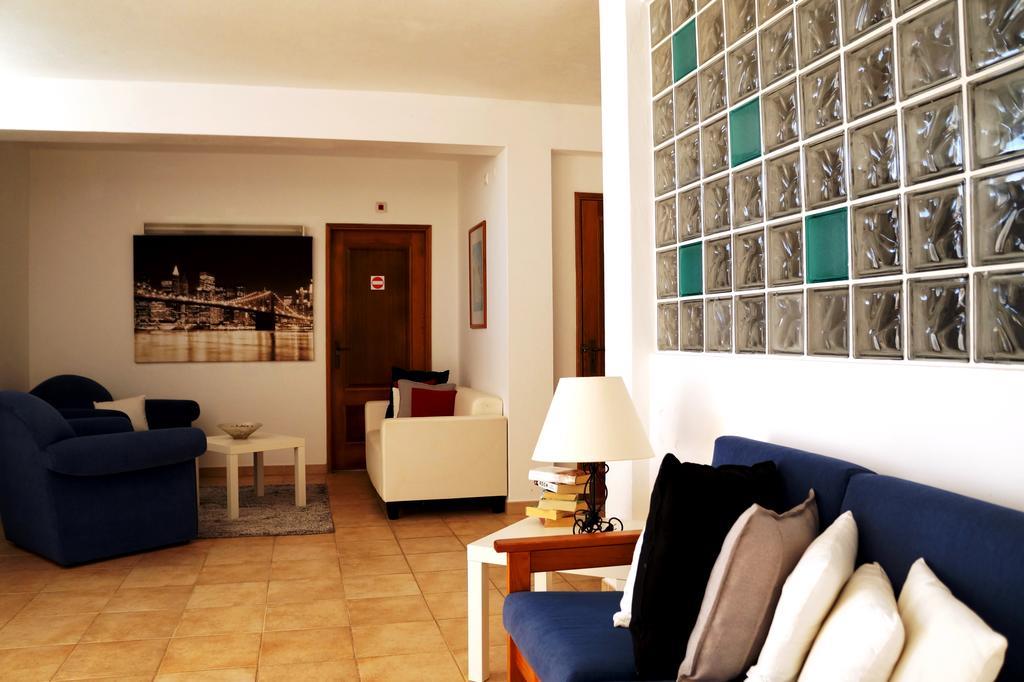 Oasis Beach Apartments Praia Da Luz ภายนอก รูปภาพ