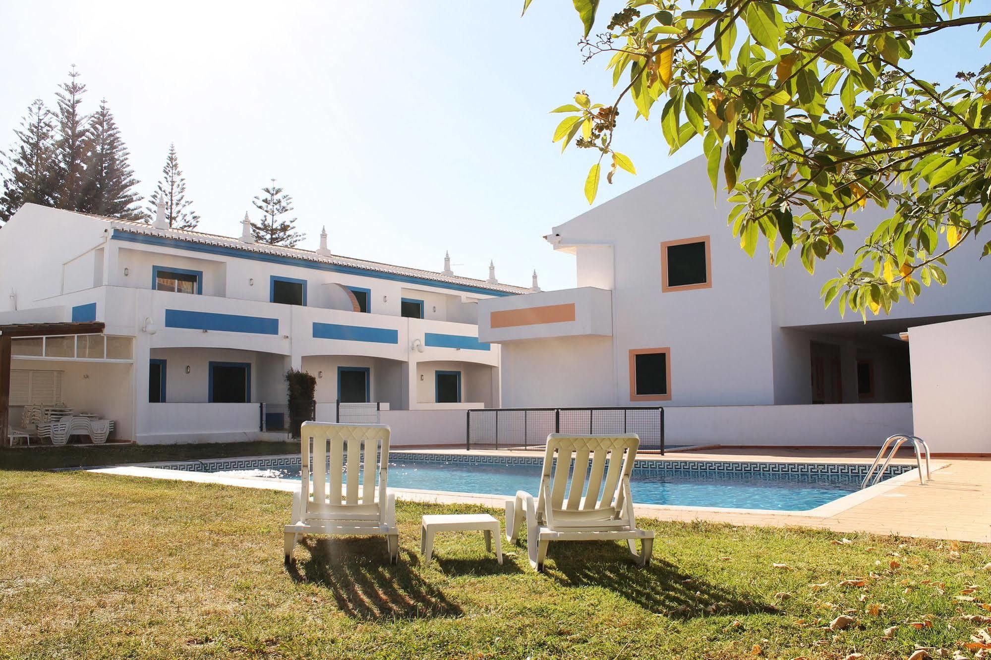 Oasis Beach Apartments Praia Da Luz ภายนอก รูปภาพ